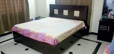 Double Bed with two drawer table and with spring Mattress 0