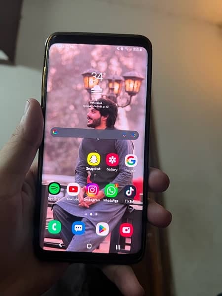 Samsung Galaxy S9+ only phone 5