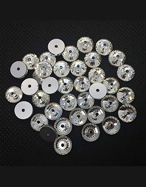 Rhinestone with One Hole for Wedding Dress 1