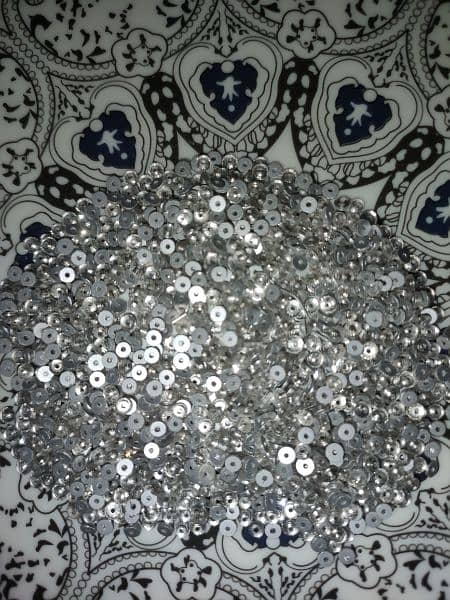 Rhinestone with One Hole for Wedding Dress 2