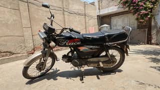 Hero Bike 70cc 2010 model. Everything working. Documents complete