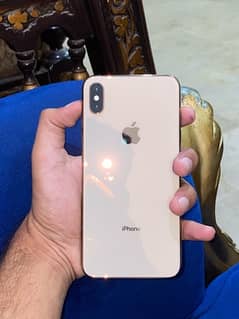 IPHONE XSMAX 64 gb  PTA APPROVED Gold 10/10