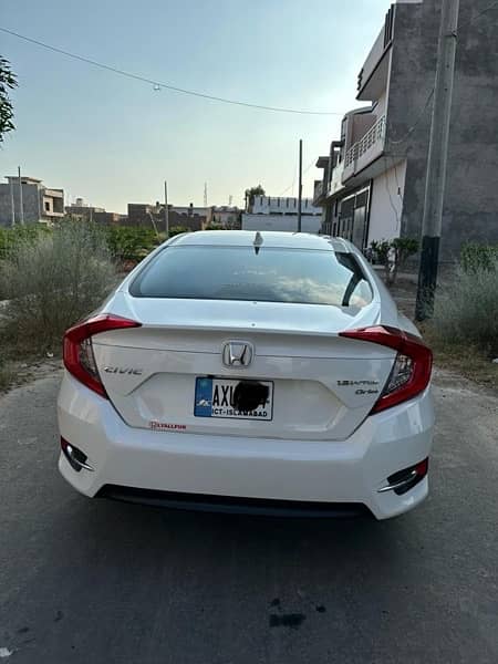 Honda Civic VTi Oriel Prosmatec (2021)model 3