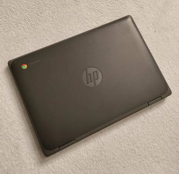 HP g3ee Chromebook 4/32 touch screen 360 dual camera 3