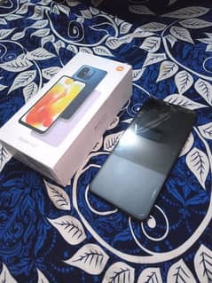 redmi 12c box and charger 4/128 in good condition03277880751