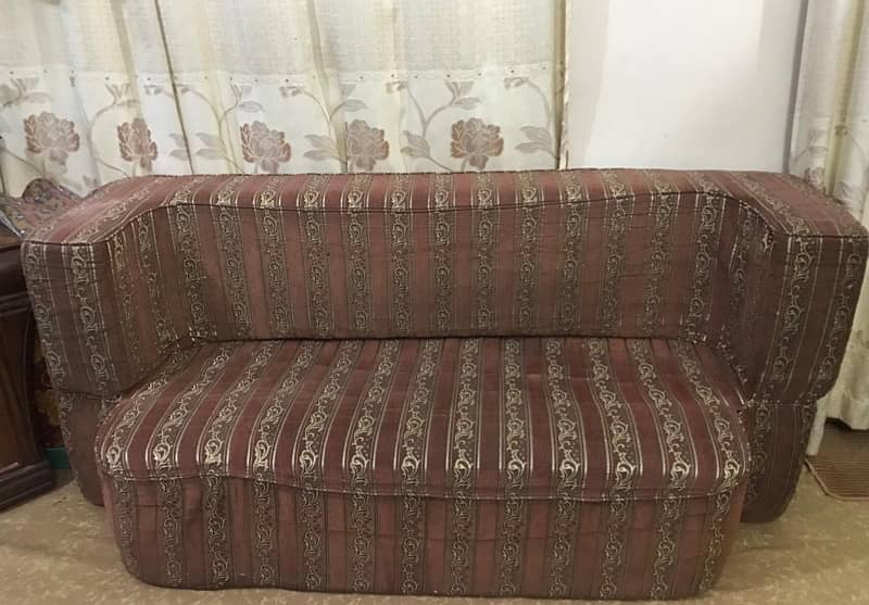 sofa come bed used but in a Good condition 2