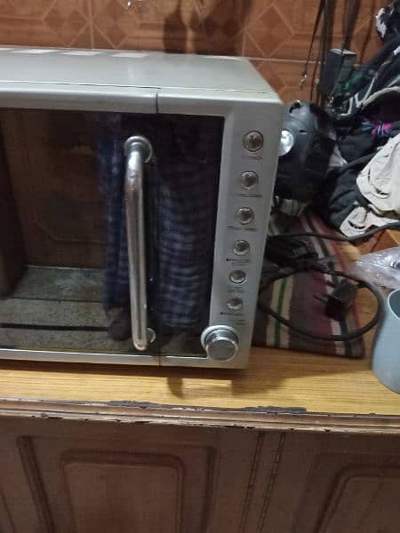 MICRO WAVE OVEN DAWLANCE LARGE SIZE 3