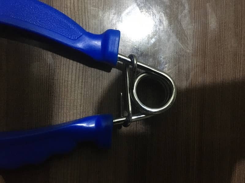 imported hand gripper 200kg max weight 2