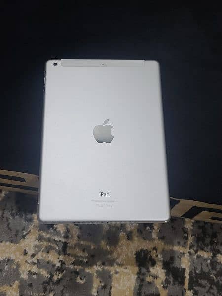 Apple iPad air 6