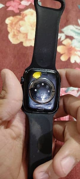 ht99 smart watch in good condition 3