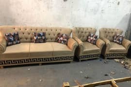 5 seter sofa available