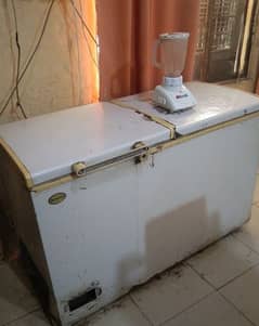 D freezer +room cooler argent for sale.