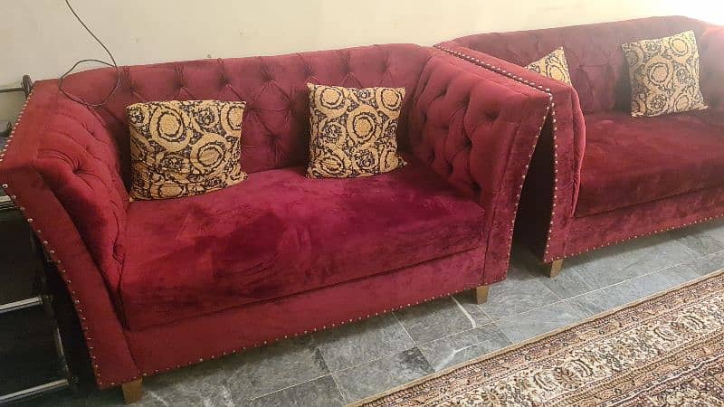 2+2 seater Pink tufed sofa set (70k) 3+2+1 Gold seater sofa set (95k) 2