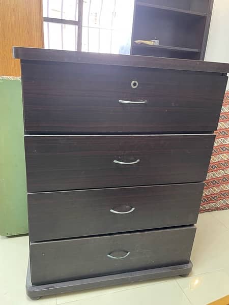 Drawer Chest 3