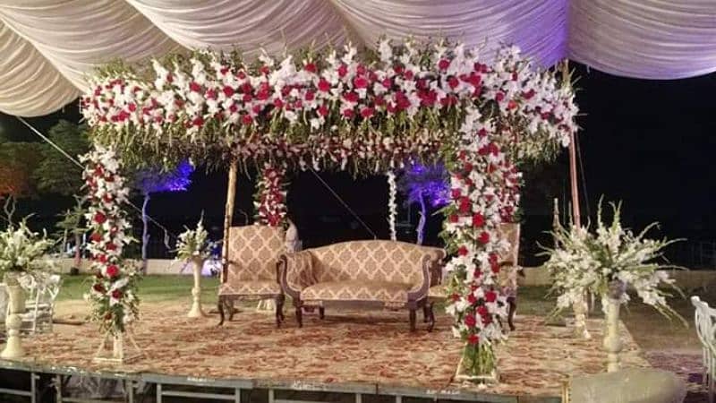 Fresh and artificial flowers Specialist stage decor 13