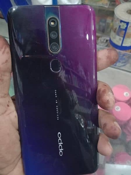 OPPO f11 pro 1