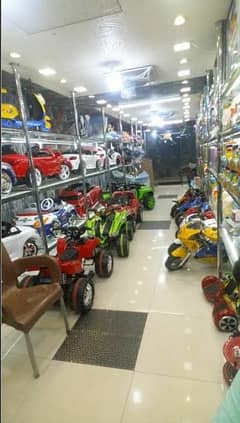 Ideal location Gul plaza shop for sale