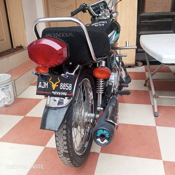 HONDA 125 BLACK COLOR 2022 MODEL TOTALLY JENIUNE CONTACT:03104115746 5