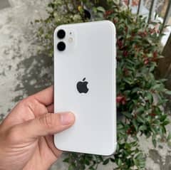 i phone 11 White color 128 Gb factory unlock