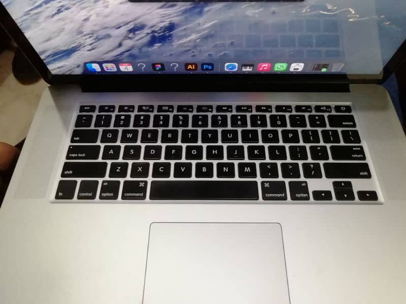 mac book pro mid 2015 (15inch) 0