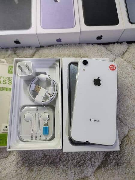 iphone XR 128 GB non PTA my WhatsApp 0301==4338==350 1