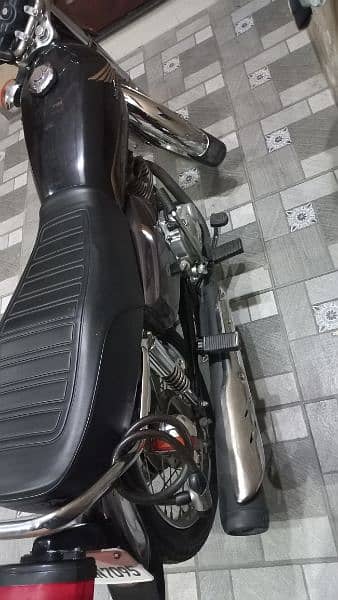 Honda 125 special edition 2022 model 8