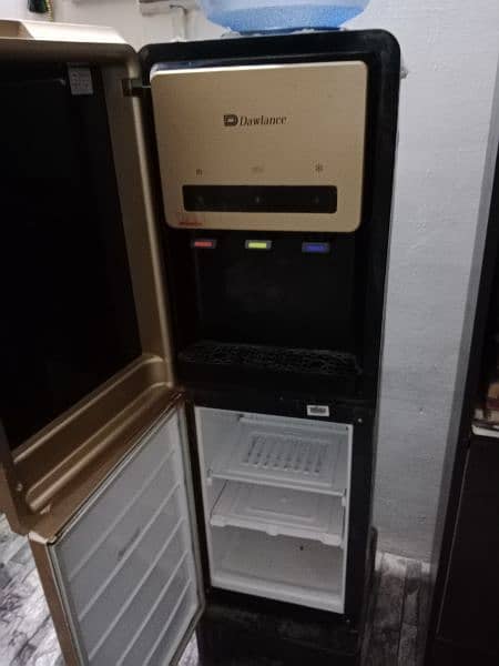 water dispenser good condition,,, 2