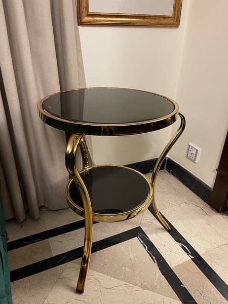 Italian made one trolley tabel and one syanding table for sale 2