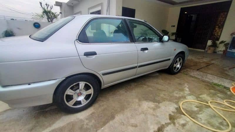 Suzuki baleno 2004 4