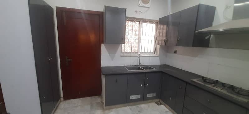 Knaal 3bed upper portion for rent in dha phase 3 33