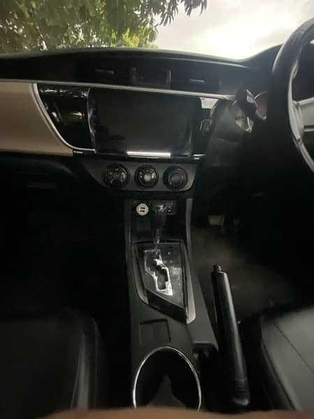Toyota Corolla GLI 2015 Automatic Non Accident 14