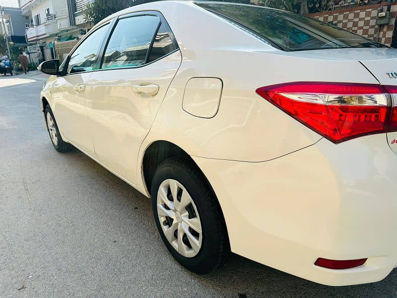 Toyota Corolla GLI 2015 6