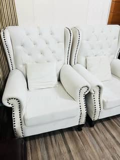 2 sofa chairs