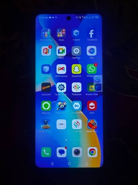 tecno spark 10  pr 8+8 gb ram 256 gb storage 4