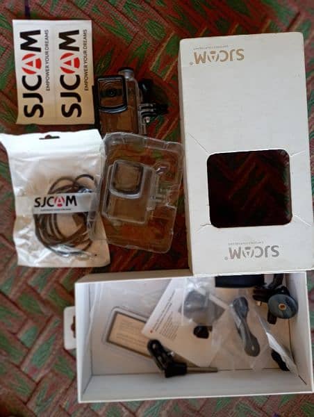 Sj Cam 8 pro auction camera  for sale. . 4k quality 0