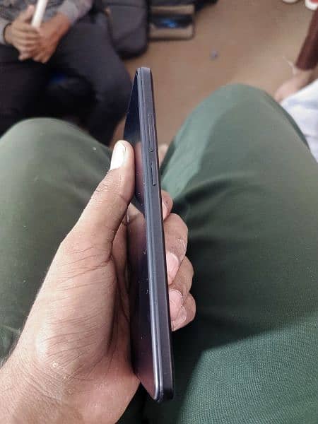 koi masla ni ha mobile ha redmi ka ha 4