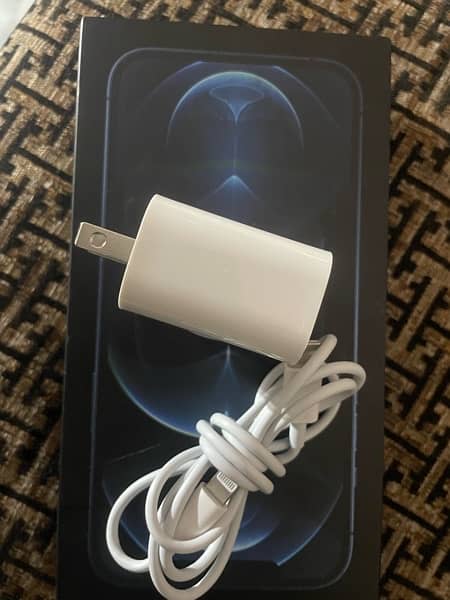 iphone 12 pro max 100% original charger hy 2