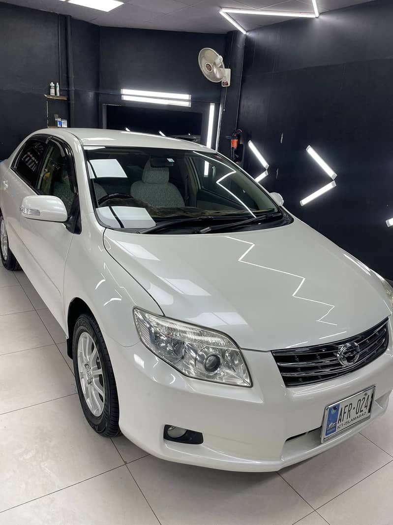 Toyota Corolla Axio-G 2012 9