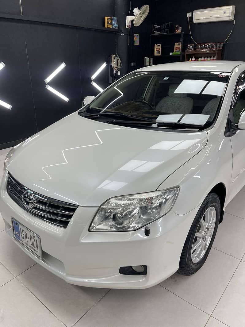 Toyota Corolla Axio-G 2012 11