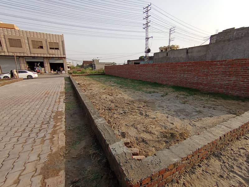 8 Marla commercial plot available for sale Opposite Pak Fan University main Road , City Gujrat 3