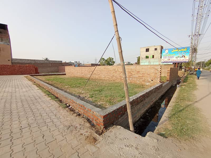 8 Marla commercial plot available for sale Opposite Pak Fan University main Road , City Gujrat 13