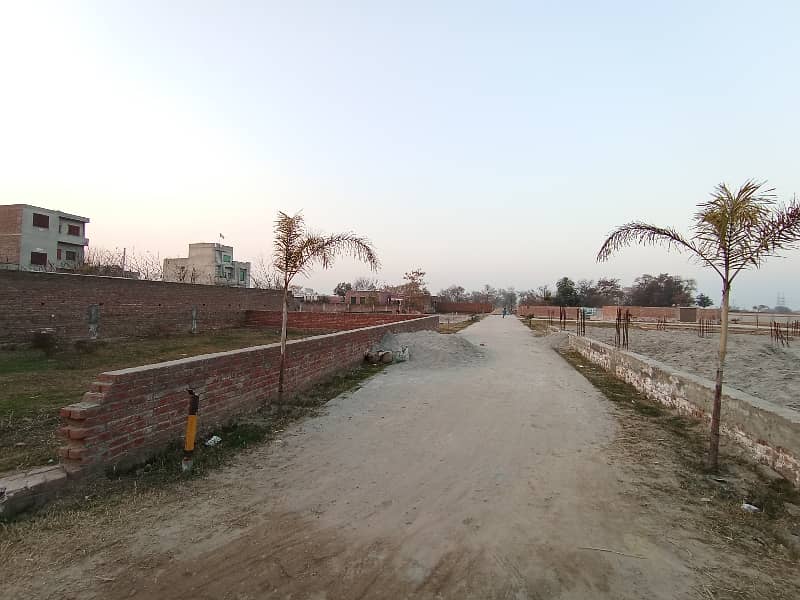 5 Marla Plot Available For Sale In Shadiwal Near Main Road City Gujrat 9