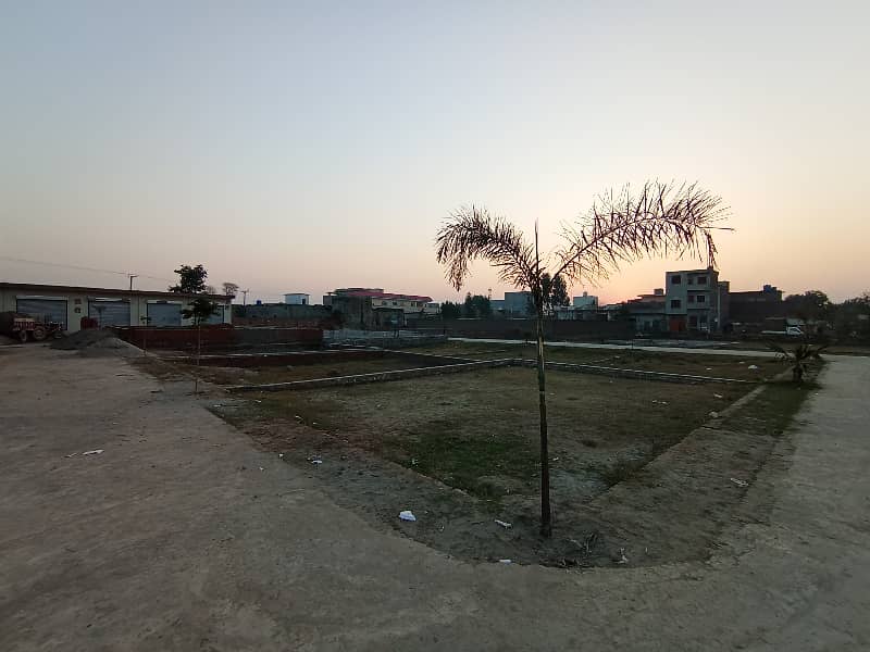 5 Marla Plot Available For Sale In Shadiwal Near Main Road City Gujrat 19