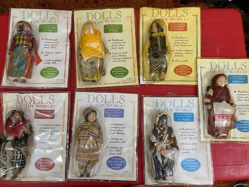 International Porcelain Made Dolls, Set of 7 6