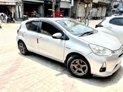 toyota aqua 13/17 geniun conditin full option