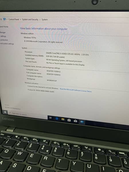 Lenovo Thinkpad x260 Core i5 6th gen 8 gb Ram 256 gb SSD 7