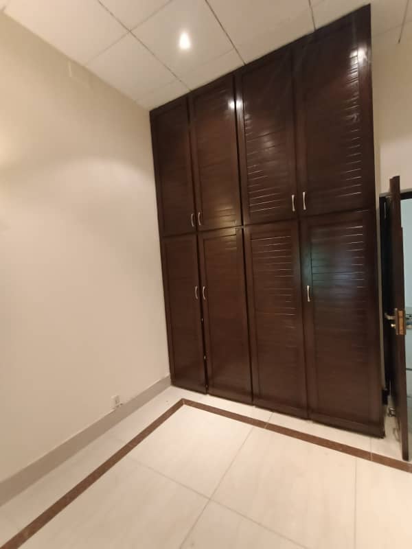 1 Kanal Commercial Use House For Rent In Gulberg 8