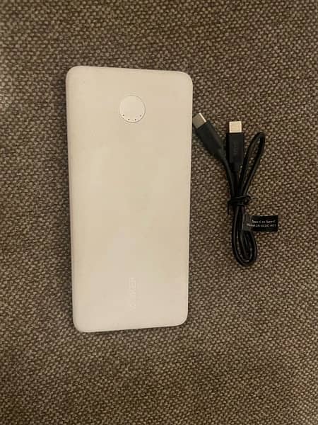 Anker ka 100% genuine 10000 mAh power bank hy 0