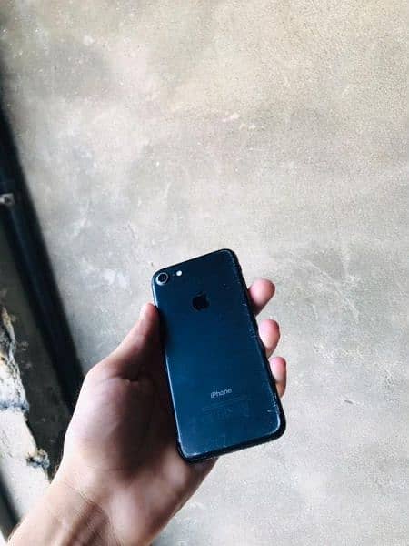 IPhone 7 32Gb pta approved 3