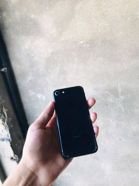 IPhone 7 32Gb pta approved 4